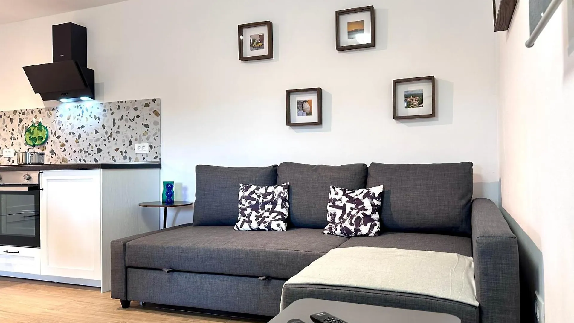 Santa Lucia App Apartment Oprtalj
